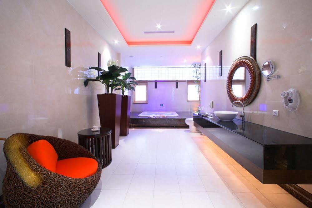 Amain Boutique Motel - Tucheng 217 Exterior photo